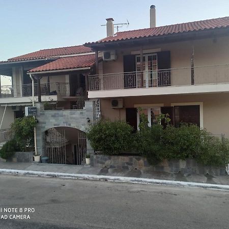 Erminia Studios Mousata Екстериор снимка
